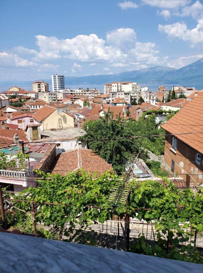 Lake Ohrid Guesthouse "Villa Valentina" Pogradec Eksteriør bilde