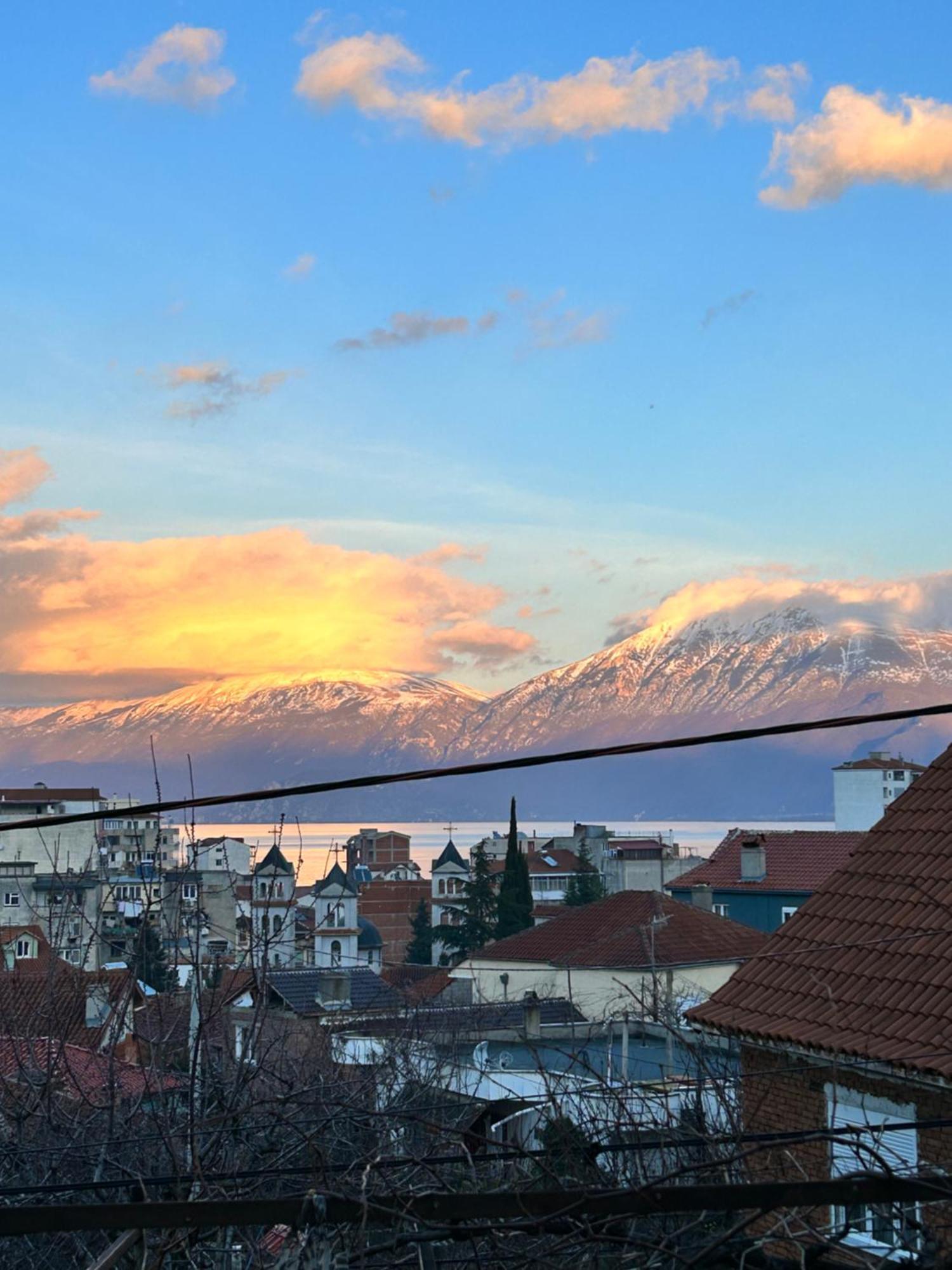 Lake Ohrid Guesthouse "Villa Valentina" Pogradec Eksteriør bilde